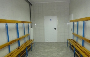 Remont sanitariatów i szatni z przystosowaniem dla osób niepełnosprawnych w sali gimnastycznej Zespołu Szkół nr 2 w Aleksandrowie Kujawskim 1